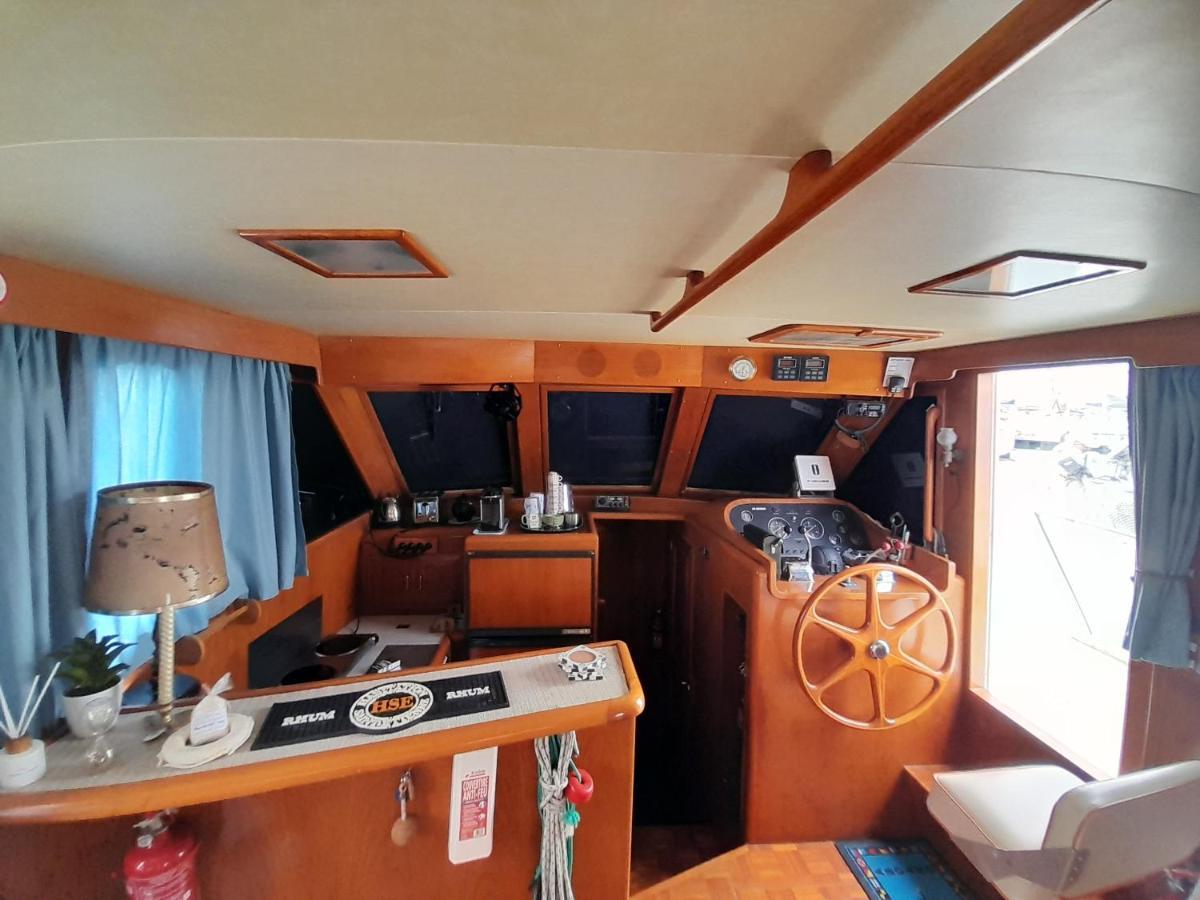 فندق Bateau Atypique Yacht La Rochelle لا روشيل المظهر الخارجي الصورة